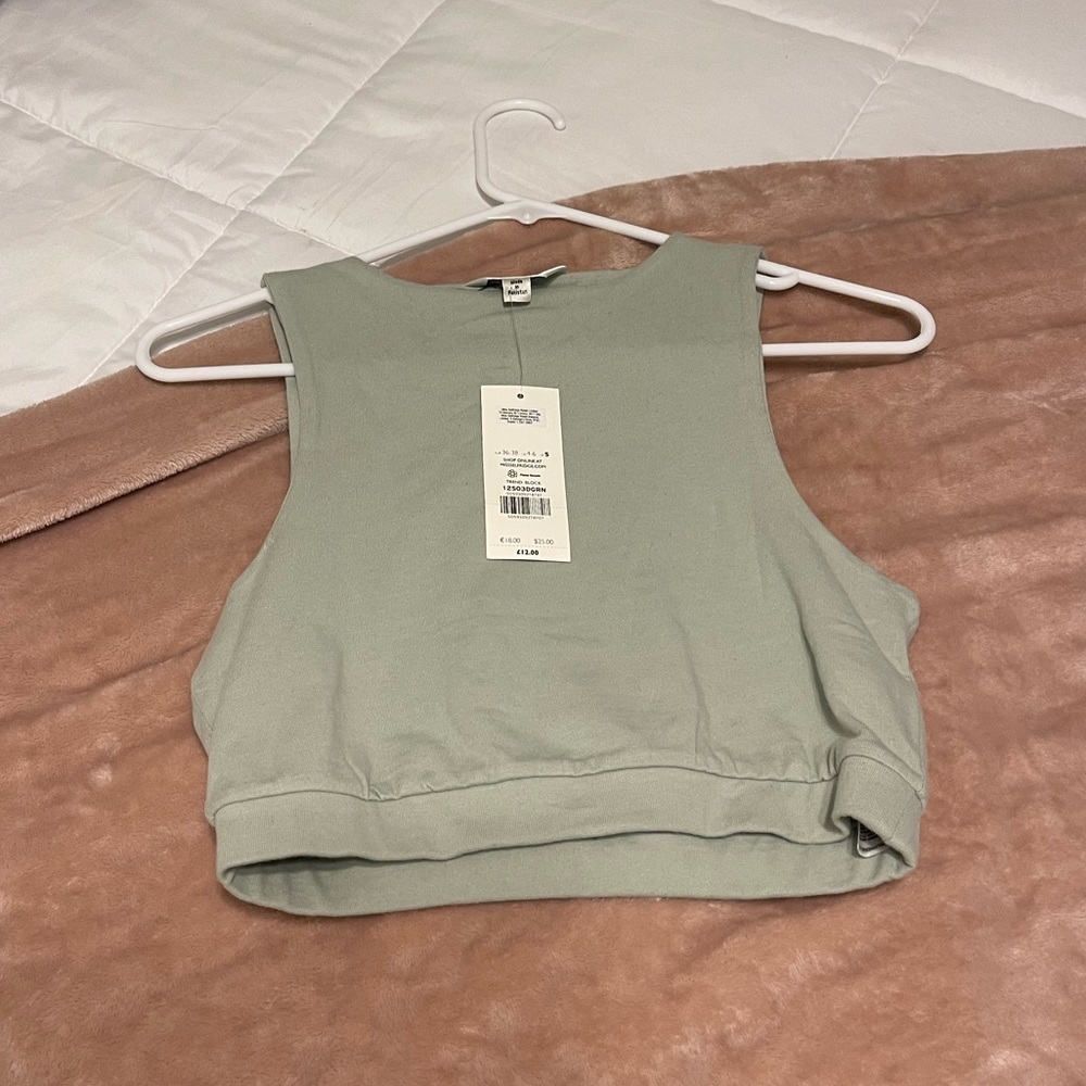 Womens crop top